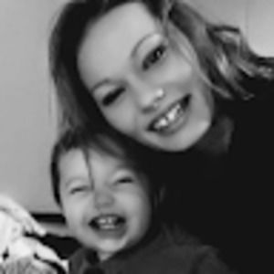 Meet your Posher, Marissa